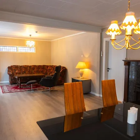 Spacious - Center Stryn