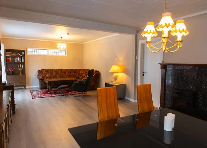 Spacious - Center Stryn