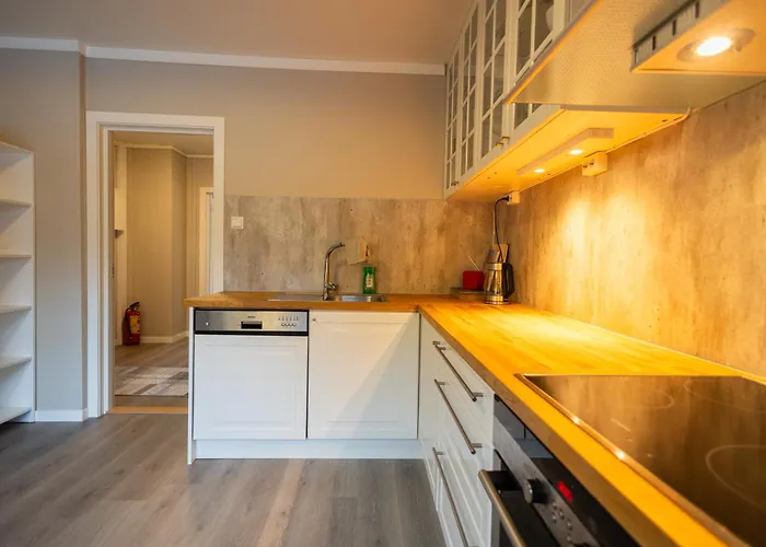 Spacious - Center Stryn